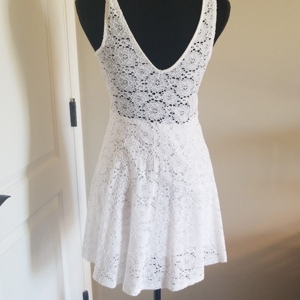 You are not alone dress - Picture 3 of 8